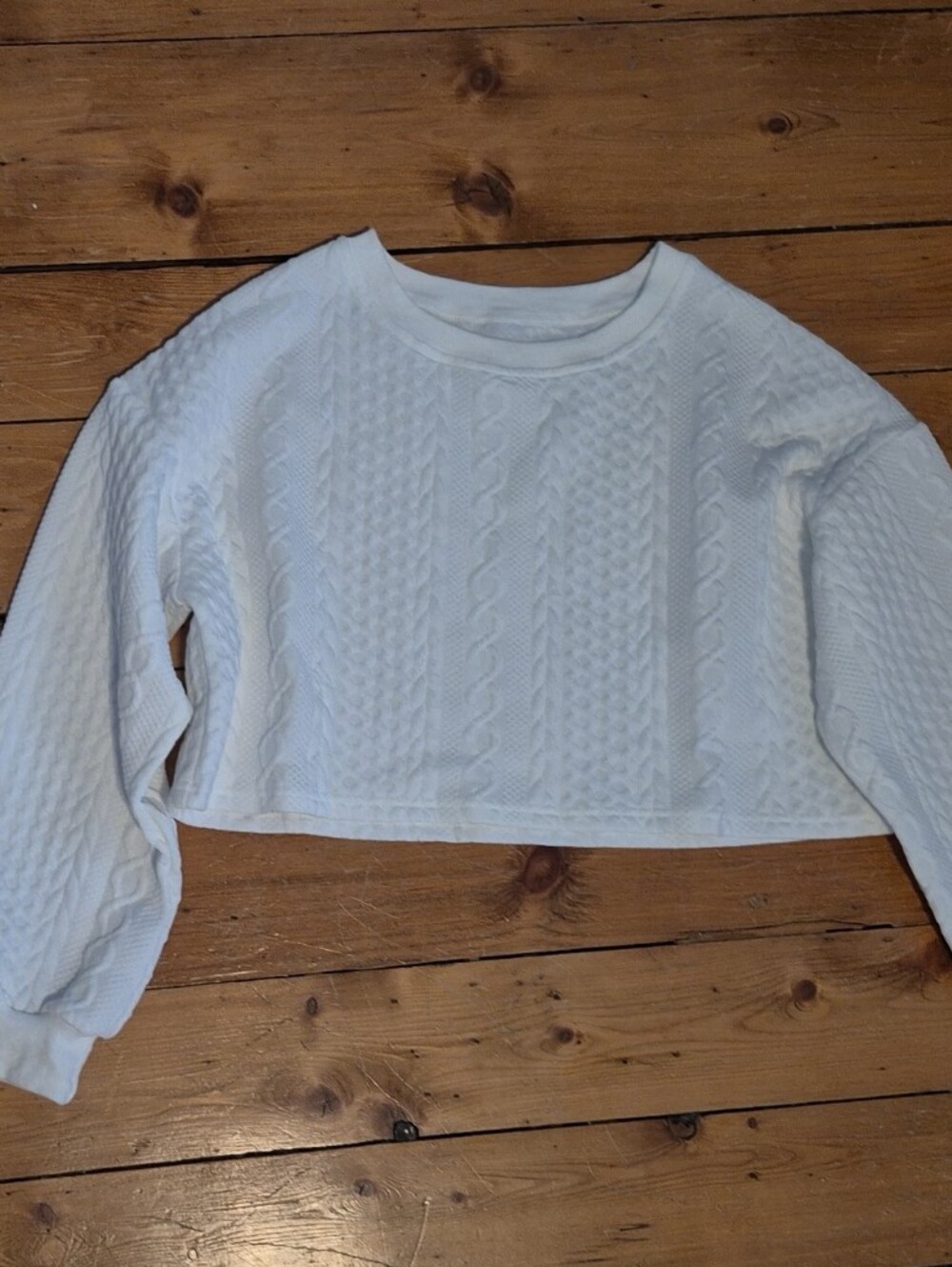 SHEIN White Cropped Cable Knit Crewneck Sweater